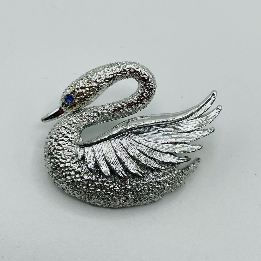 Vintage Gerry Silver Swan Pin Brooch